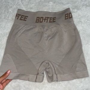 bo+tee shorts